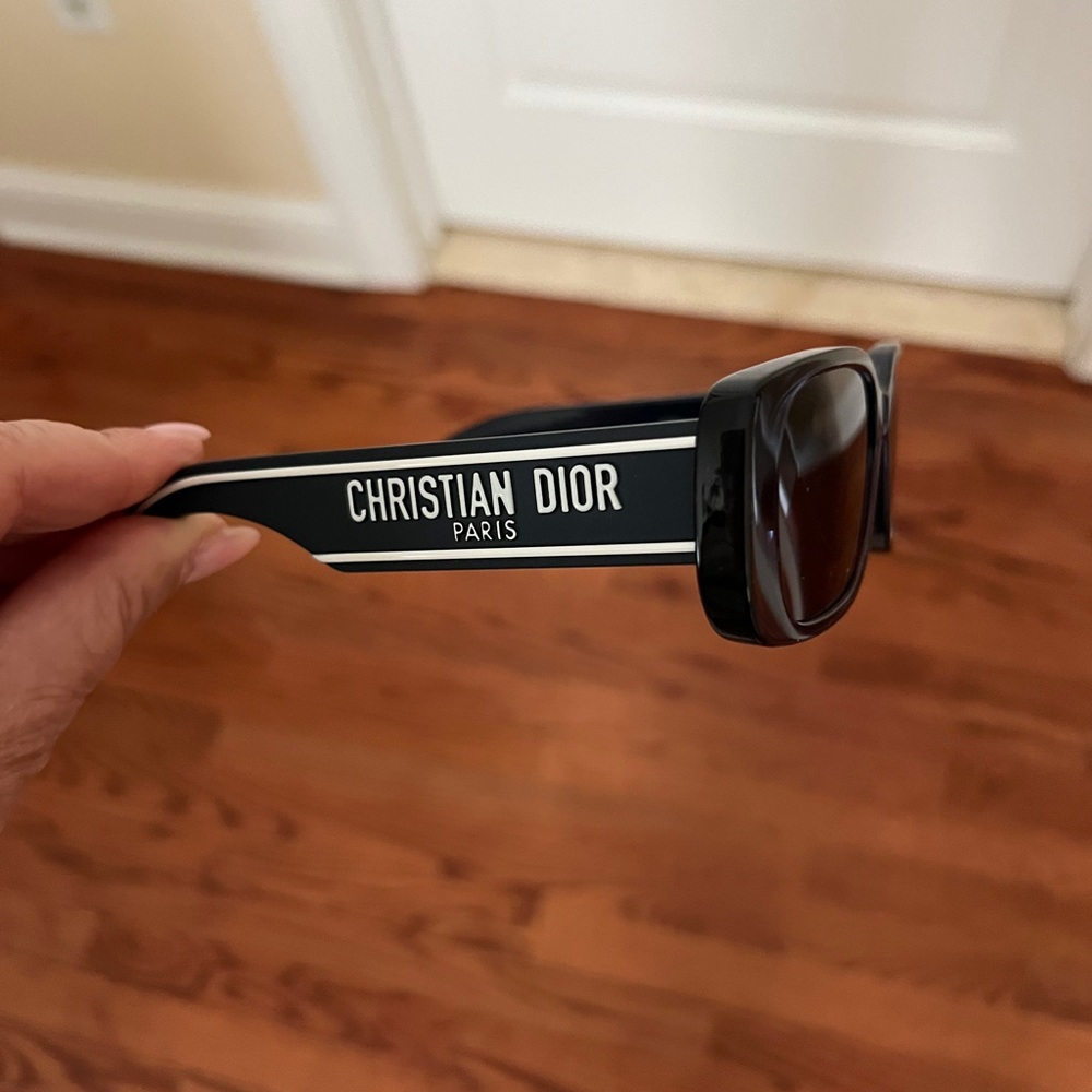 Dior navy blue rectangle sunglasses have been worn a few times